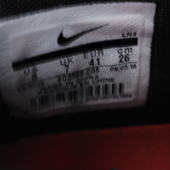 Nike Lebron 16 XVI Oreo Men’s Basketball Sneakers - Picture 9 of 9